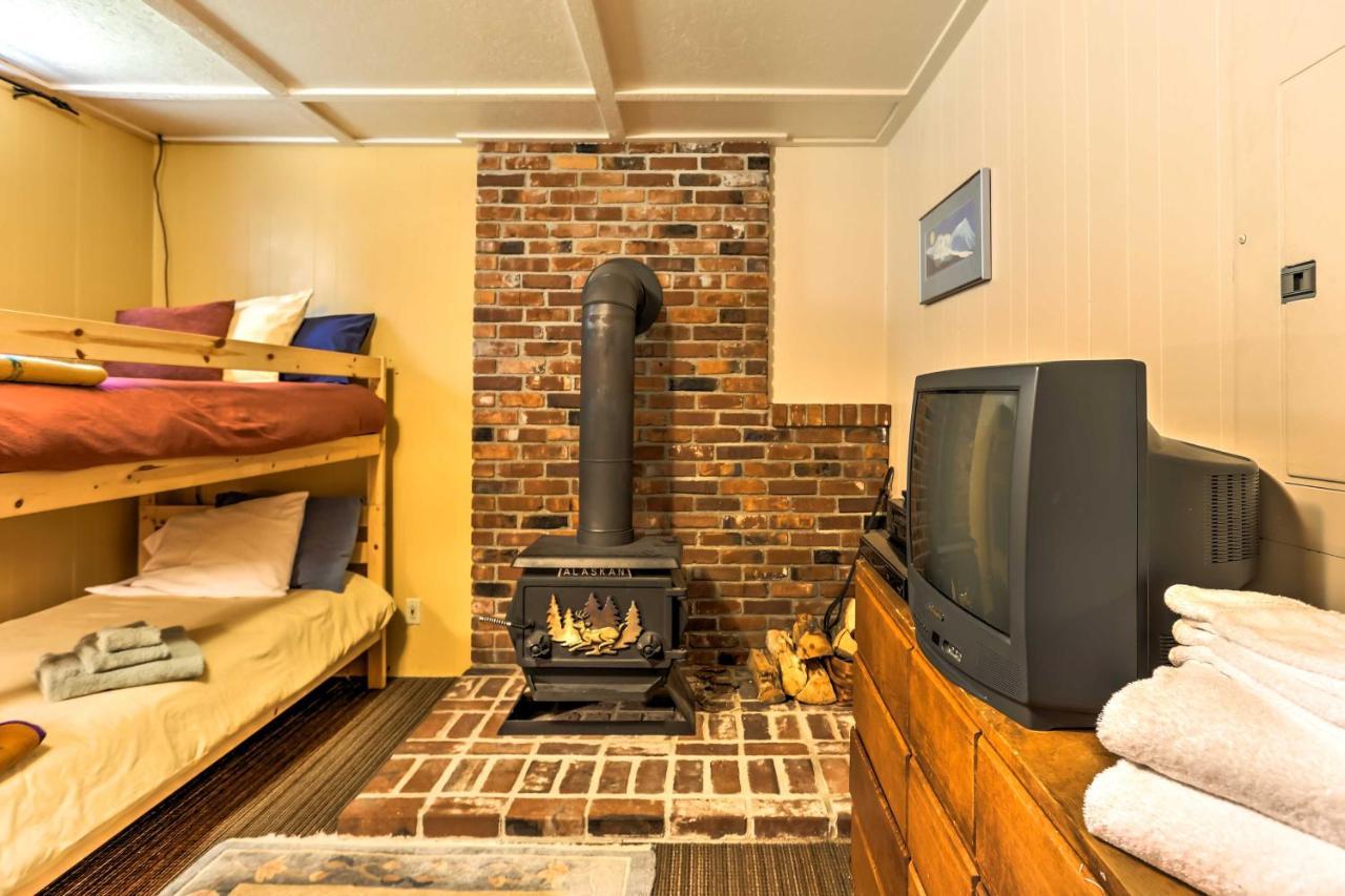 Riverside Winthrop Chalet With Hot Tub And 2 Decks! Luaran gambar
