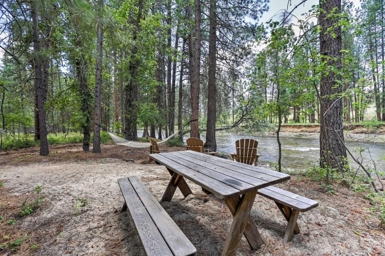 Riverside Winthrop Chalet With Hot Tub And 2 Decks! Luaran gambar